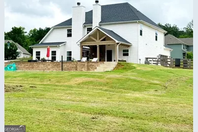126 Drayton Farm Dr, Senoia, GA 30276 - Photo 1