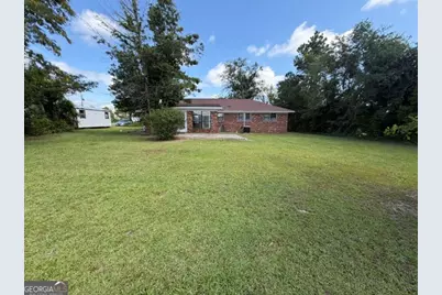815 E Edwards Street, Mount Vernon, GA 30445 - Photo 3