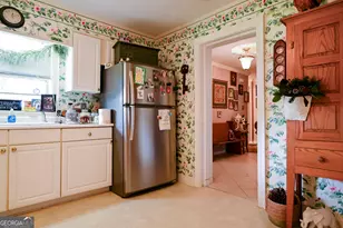 1301 Dean Dr, Waycross, GA 31501 - Photo 9
