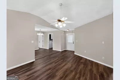 22 Canterbury Drive, Grantville, GA 30220 - Photo 5