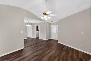 22 Canterbury Dr, Grantville, GA 30220 - Photo 5
