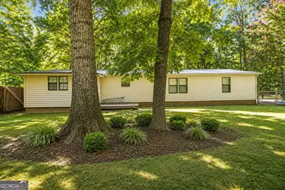 2048 Highway 82, Statham, GA 30666 - Photo 3