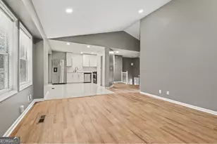 2102 Sandtree Ct SW, Atlanta, GA 30331 - Photo 15