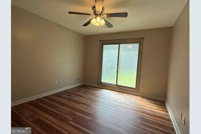 145 London Lane, Sharpsburg, GA 30277 - Photo 9