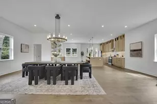 120 N Gwinnett St, Buford, GA 30518 - Photo 3