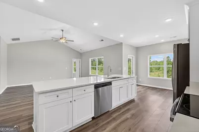 132 Blackmon Road, Williamson, GA 30292 - Photo 15