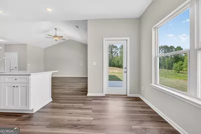 132 Blackmon Road, Williamson, GA 30292 - Photo 17