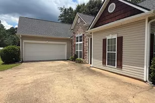 105 Creekside Dr, Lagrange, GA 30240 - Photo 3