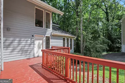 5148 Rocky Glen, Stone Mountain, GA 30088 - Photo 3