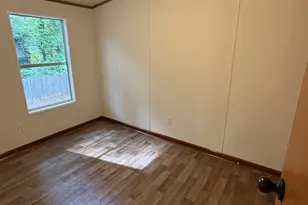 6 Skyland Dr W, Locust Grove, GA 30248 - Photo 9