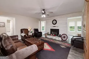 926 Perkins Rd, Milner, GA 30257 - Photo 19