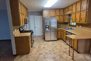 214 Candler Rd, McDonough, GA 30253 - Photo 3