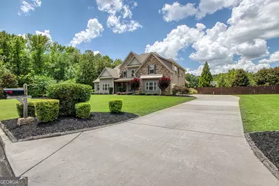 135 Magnolia Place Drive, Senoia, GA 30276 - Photo 5