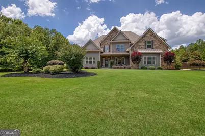 135 Magnolia Place Drive, Senoia, GA 30276 - Photo 3