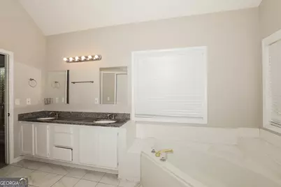 2138 Kellington Drive, McDonough, GA 30253 - Photo 15