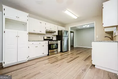 207 Lafayette Street, Locust Grove, GA 30248 - Photo 5