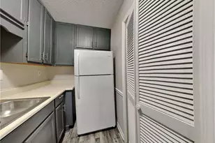 2785 Country Ct SE, Conyers, GA 30013 - Photo 17