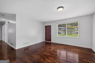 899 E Glochester Pl, Norcross, GA 30071 - Photo 5