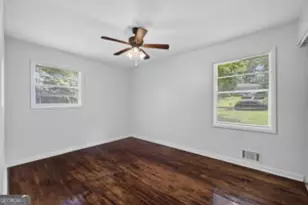 899 E Glochester Pl, Norcross, GA 30071 - Photo 17