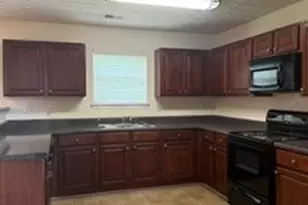 9423 Flowering Trail, Jonesboro, GA 30238 - Photo 3