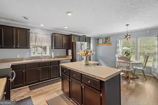 1327 R L Roberts Rd, Pembroke, GA 31321 - Photo 5
