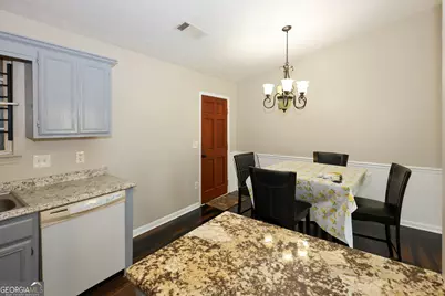 5589 Emerald Glen, Stone Mountain, GA 30088 - Photo 13