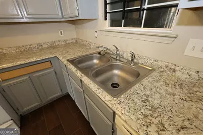 5589 Emerald Glen, Stone Mountain, GA 30088 - Photo 7