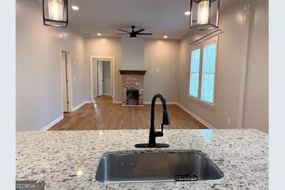 31 Mildred Place NW, Atlanta, GA 30318 - Photo 7