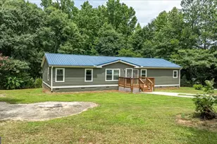 274 E Wright St, Winder, GA 30680 - Photo 21