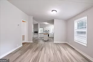 274 E Wright St, Winder, GA 30680 - Photo 9