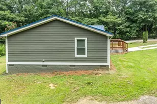 274 E Wright St, Winder, GA 30680 - Photo 31