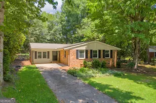 295 Vista Dr, Athens, GA 30605 - Photo 1