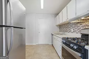 215 Piedmont Ave NE, Atlanta, GA 30308 - Photo 9