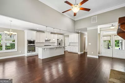 14 Vanderbilt Pointe Way, Newnan, GA 30265 - Photo 9