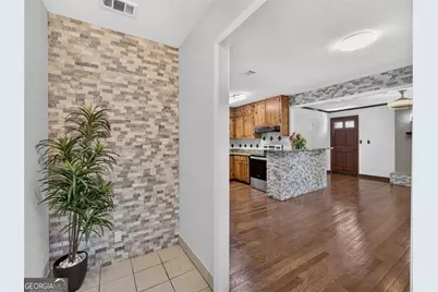 797 E Morningside Drive, Lawrenceville, GA 30043 - Photo 7