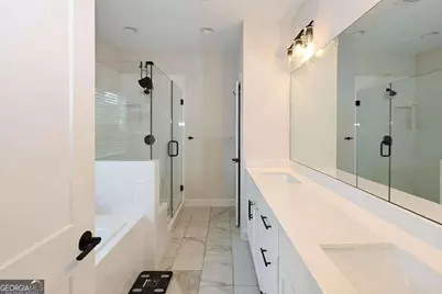 1860 NW Commons Place, Atlanta, GA 30318 - Photo 15