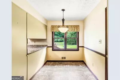 2405 Post Oak Tritt Road, Marietta, GA 30062 - Photo 9