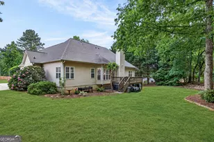 245 Ryans Ct, Sharpsburg, GA 30277 - Photo 5
