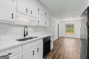 608 S Jeff Davis Dr, Fayetteville, GA 30215 - Photo 11