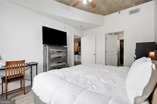 250 Pharr Rd NE, Atlanta, GA 30305 - Photo 17