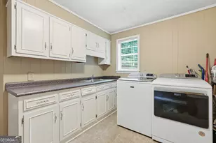513 N Caswell St, Glennville, GA 30427 - Photo 23