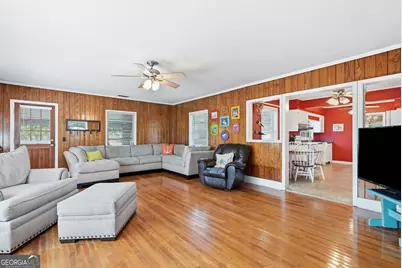 513 N Caswell Street, Glennville, GA 30427 - Photo 13