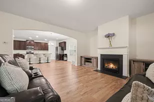 3923 King Fisher Dr, Atlanta, GA 30349 - Photo 9