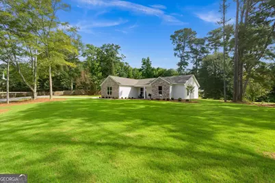 10 Colonial Drive, Carrollton, GA 30117 - Photo 3