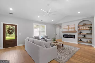 10 Colonial Drive, Carrollton, GA 30117 - Photo 11