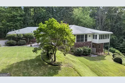 5274 Powers Ferry Road NW, Sandy Springs, GA 30327 - Photo 3