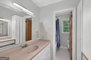 5274 Powers Ferry Rd NW, Sandy Springs, GA 30327 - Photo 23