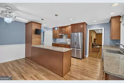 5274 Powers Ferry Road NW, Sandy Springs, GA 30327 - Photo 13