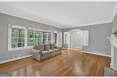5274 Powers Ferry Road NW, Sandy Springs, GA 30327 - Photo 7