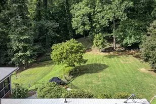 5274 Powers Ferry Rd NW, Sandy Springs, GA 30327 - Photo 35